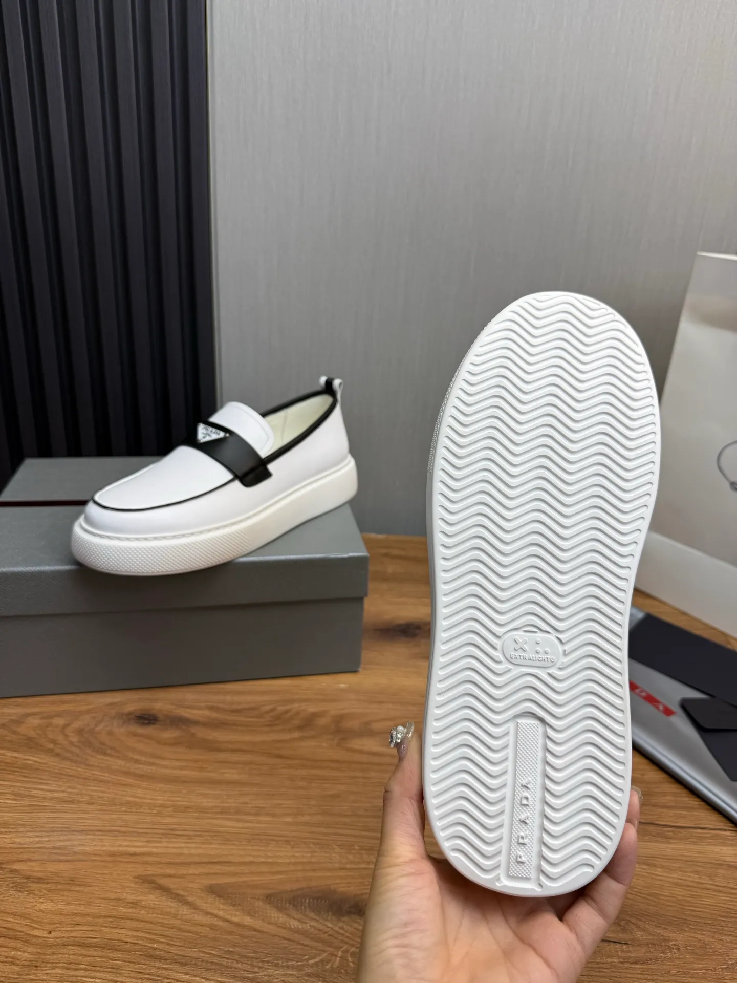 Factory price 580💰 [PRADA] Men's shoes are popular in the counter, official website is synchronized, 1 high-quality shipment ✔️Original cowhide + cowhide lining, 1🆚1 replica, original sole, 38-45 (45 customized, non-refundable)